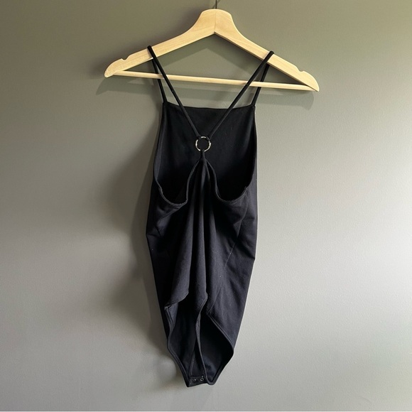 Abercrombie & Fitch Black Spaghetti Strap Bodysuit with Silver Ring Detail - Picture 3 of 9